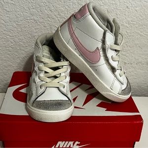 Nike Blazers Mid ‘77, Size 7c